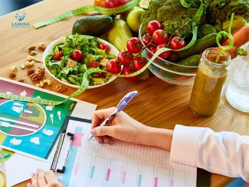 hôi miệng dạ dày: điều trị chế độ ăn uống