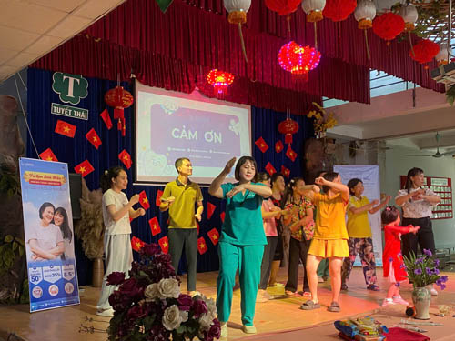 vu lan tại Tuyết Thái: Giao lưu văn nghệ