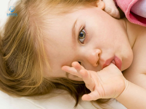 răng mọc trong vòm miệng: nguyên nhân